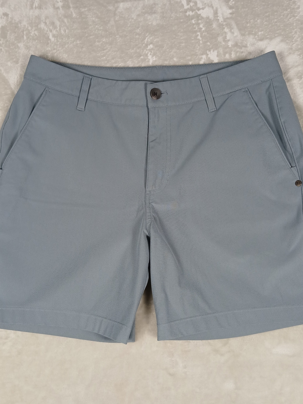 Vuori Meta Shorts 32 Men's 6" Performance Golf Gray
